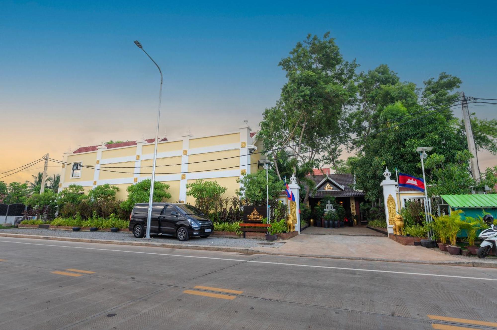 Ravady D'Angkor Hotel Siem Reap Bagian luar foto